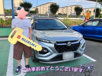 フロンクスご納車させていただきました☆